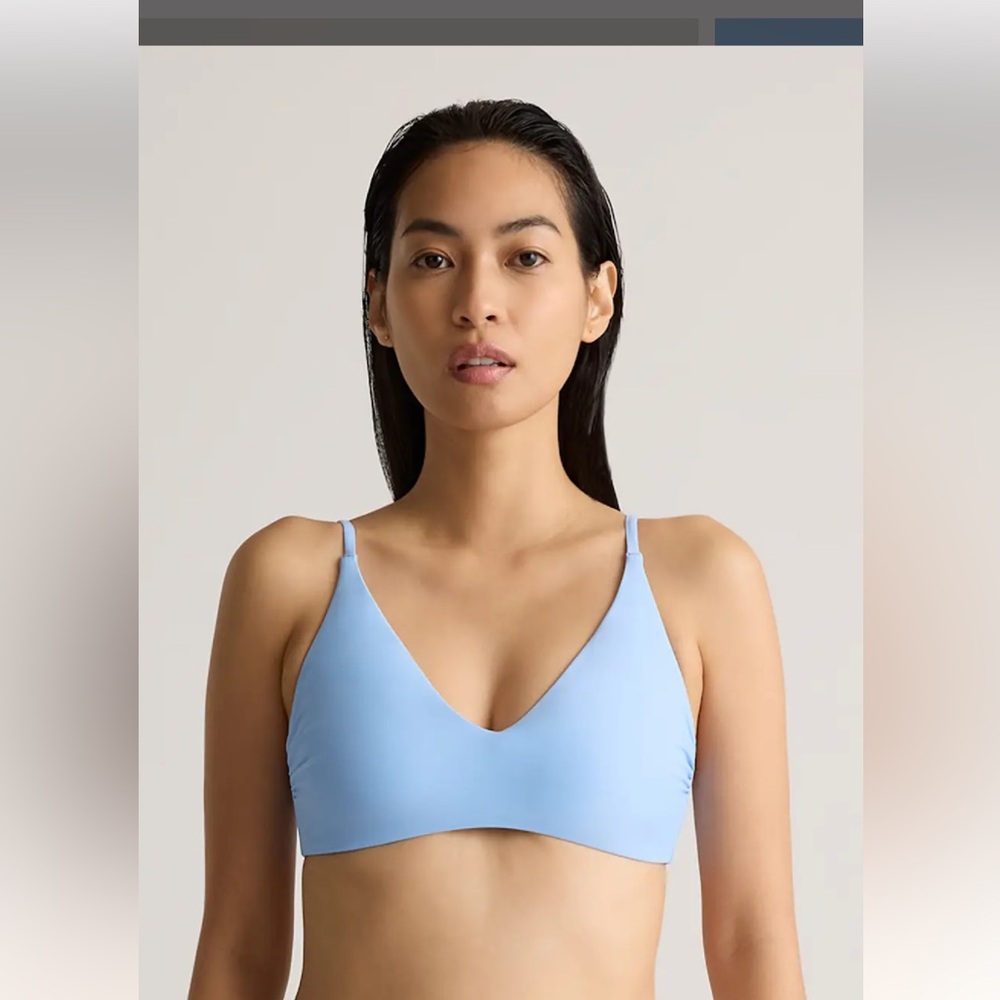 NWT QUINCE Italian V-Neck Bikini Top Clear Blue Sky M